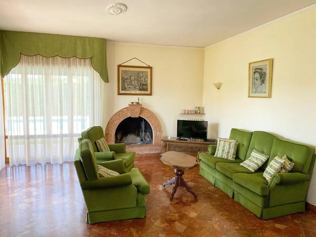 Villa Belvedere Liberty Costermano 0*,