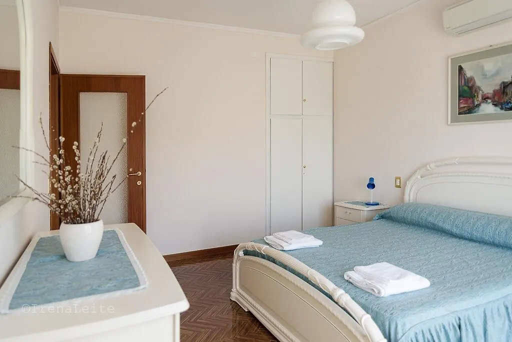 Villa Belvedere Liberty Costermano 0*,  Italia